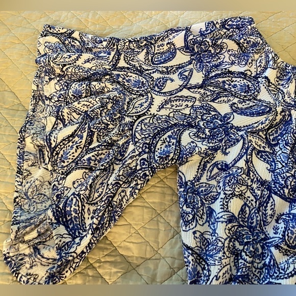 Bobeau top, size Large. Navy blue and white. Off shoulder or on ,full … - Picture 5 of 7